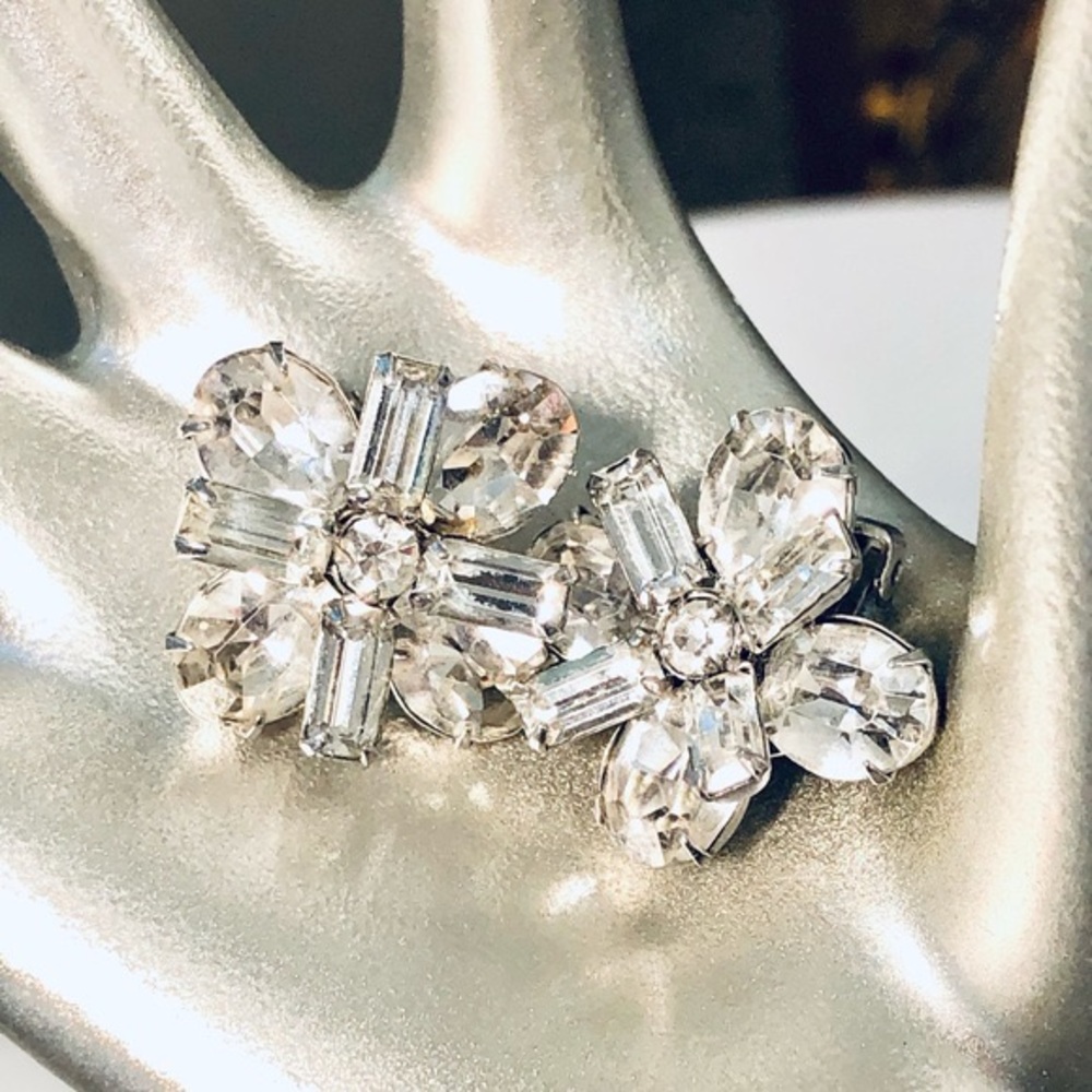 Vintage Deco Rhinestone Crystal Clear Earrings